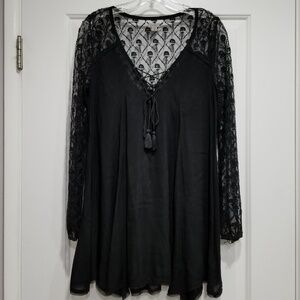 Ecote Black Top LongSleeve with Lace Size S